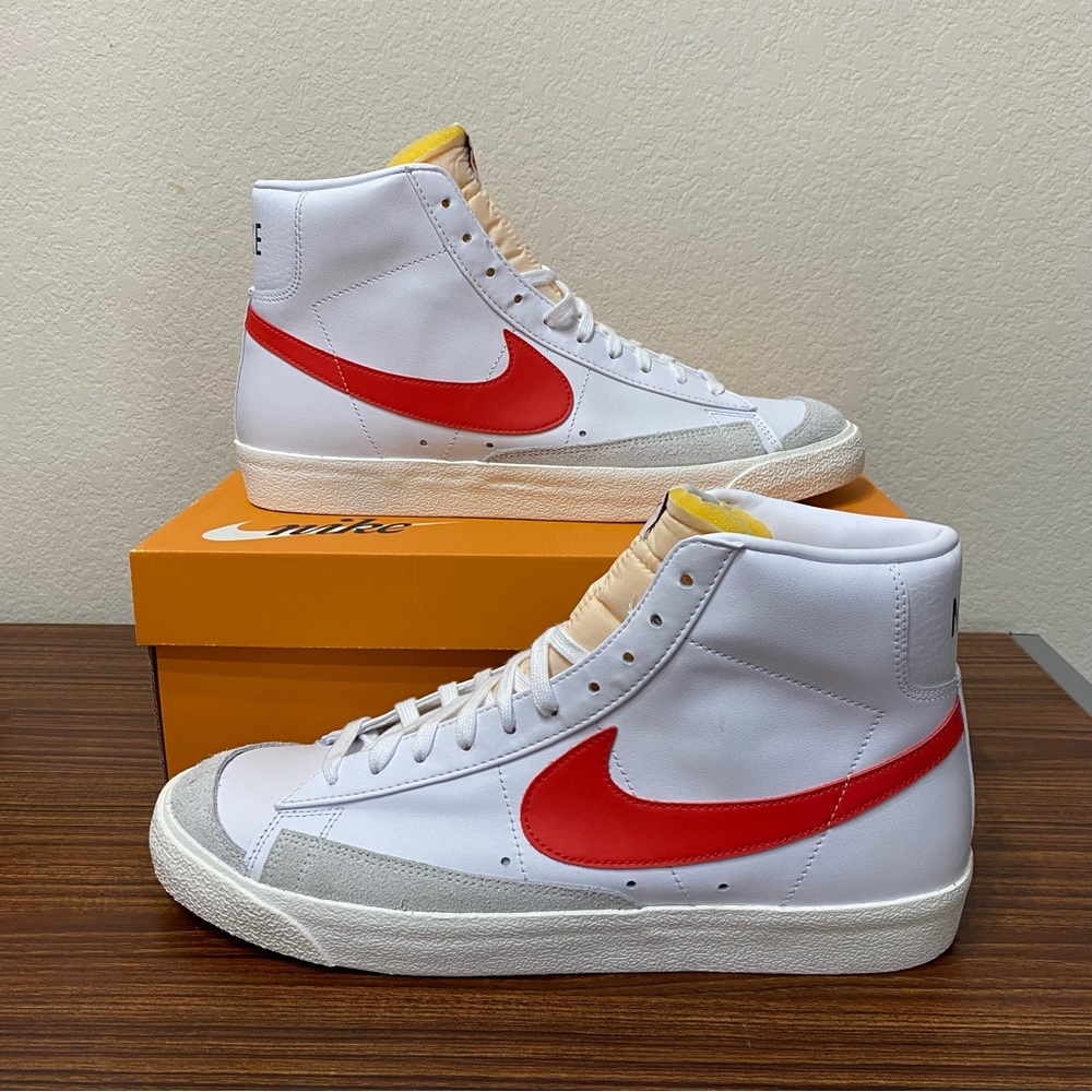 Nike Blazer Mid '77 SE Vintage Mismatched Swoosh Blue Red BQ6806-117